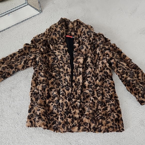 Alice + Olivia Jackets & Blazers - Alice + Olivia Leopard Print Teddy Jacket Brown and Black!